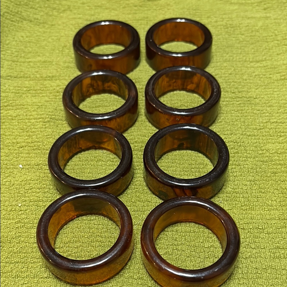 Elegant Tortoise Shell Napkin  Ring Set - 8 pieces